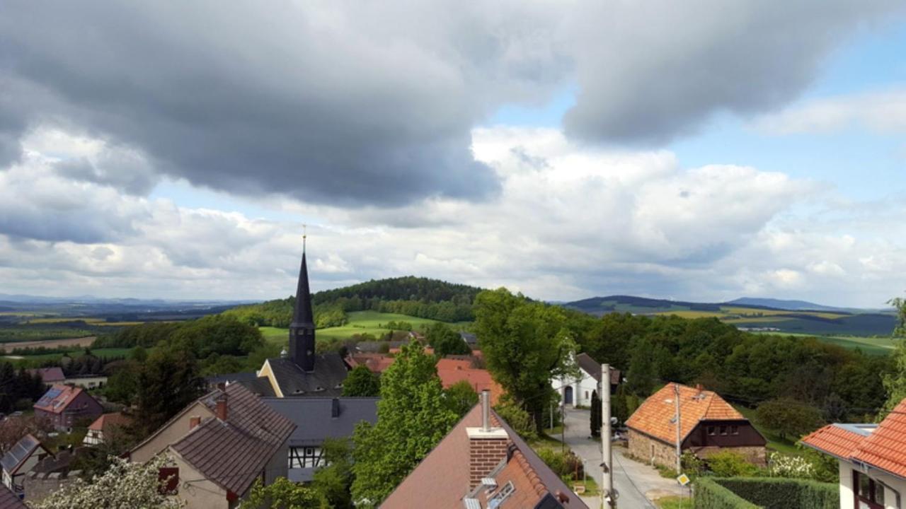 Hotel Kreuzbergbaude Beim Berzdorfer See Mit Wohlfuehl Sauna Markersdorf Esterno foto