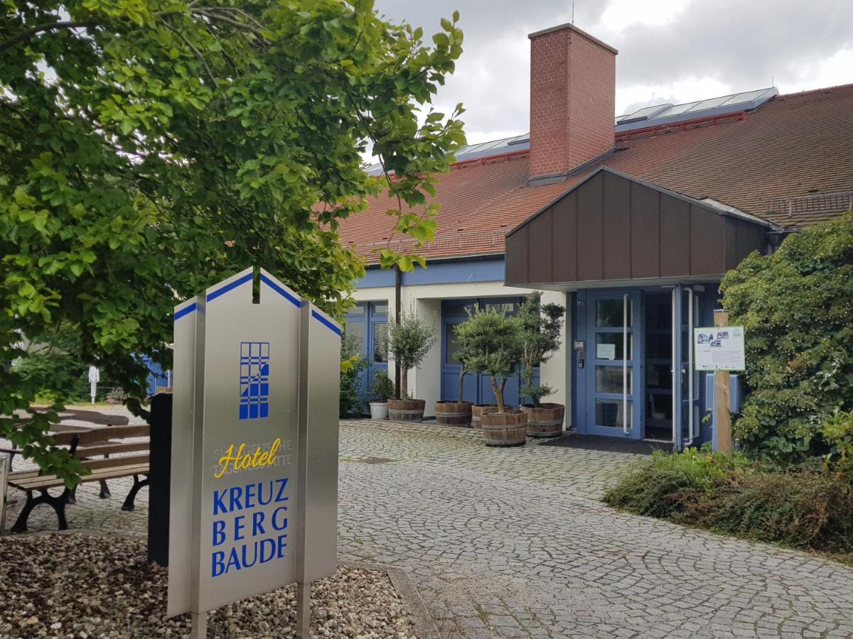 Hotel Kreuzbergbaude Beim Berzdorfer See Mit Wohlfuehl Sauna Markersdorf Esterno foto