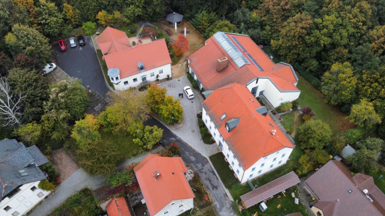 Hotel Kreuzbergbaude Beim Berzdorfer See Mit Wohlfuehl Sauna Markersdorf Esterno foto
