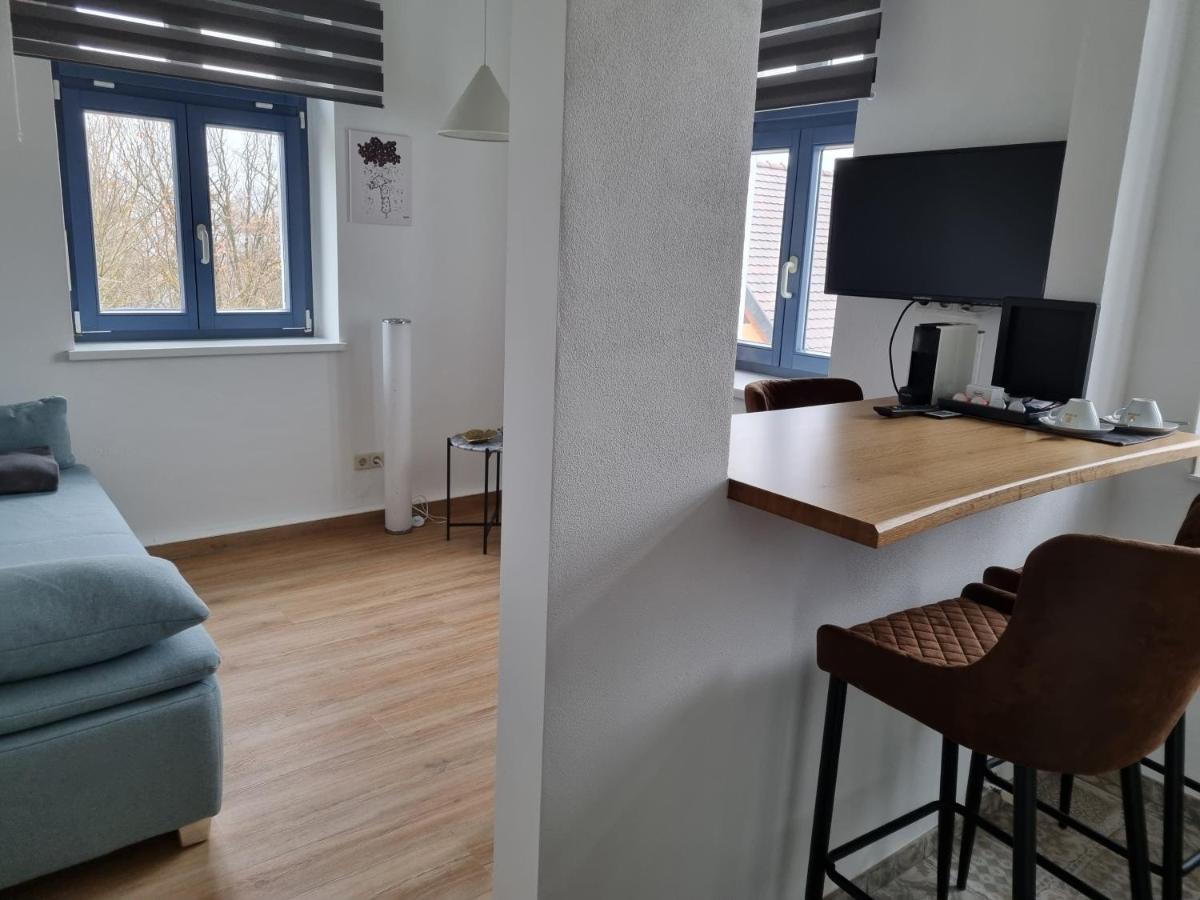 Hotel Kreuzbergbaude Beim Berzdorfer See Mit Wohlfuehl Sauna Markersdorf Esterno foto