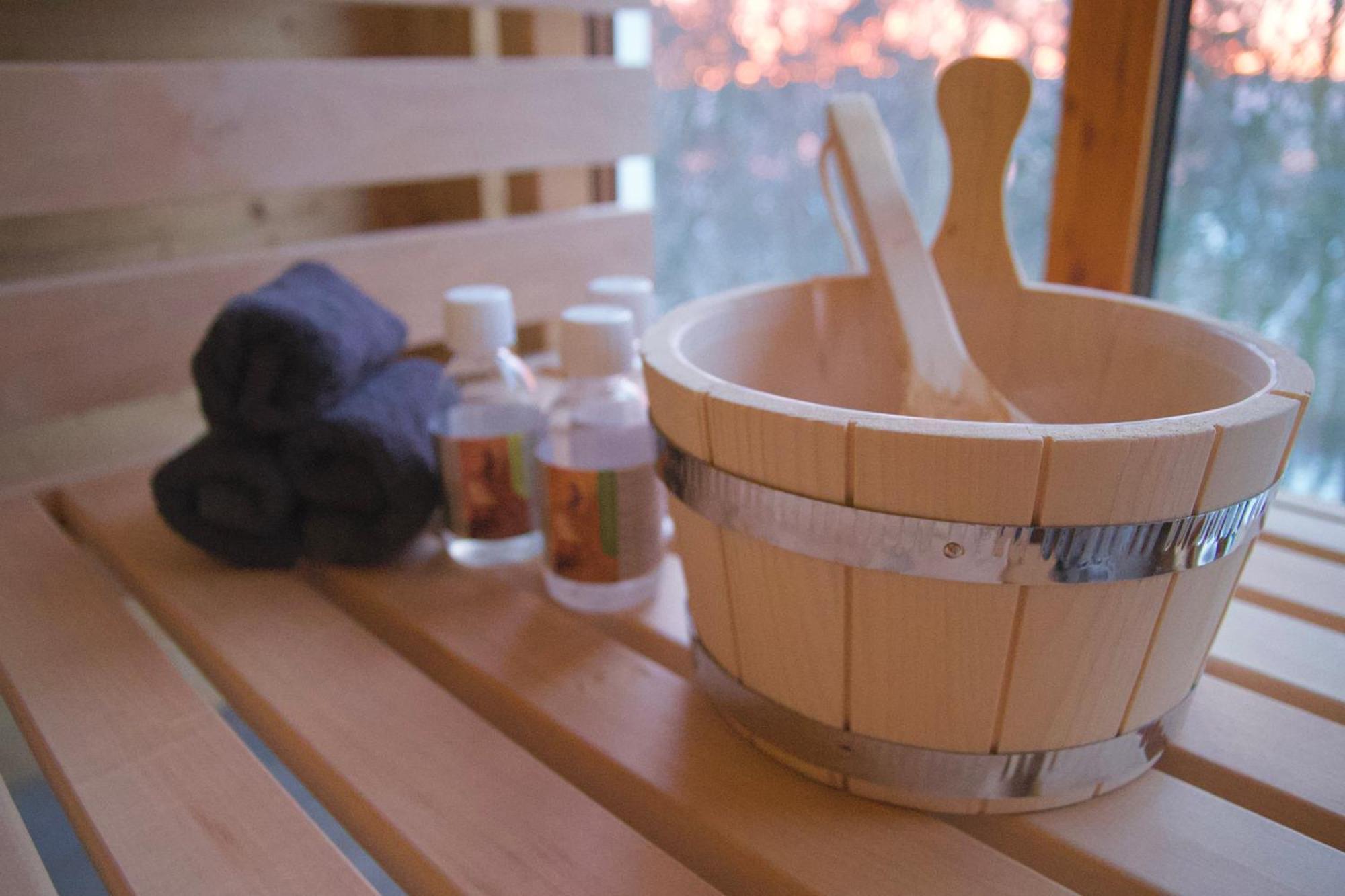 Hotel Kreuzbergbaude Beim Berzdorfer See Mit Wohlfuehl Sauna Markersdorf Esterno foto